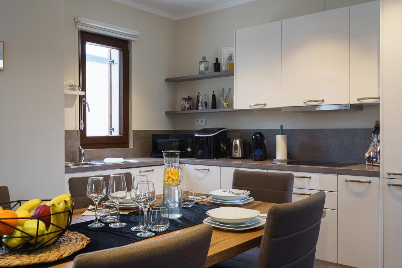 Villa Caprice Milohnici Esterno foto
