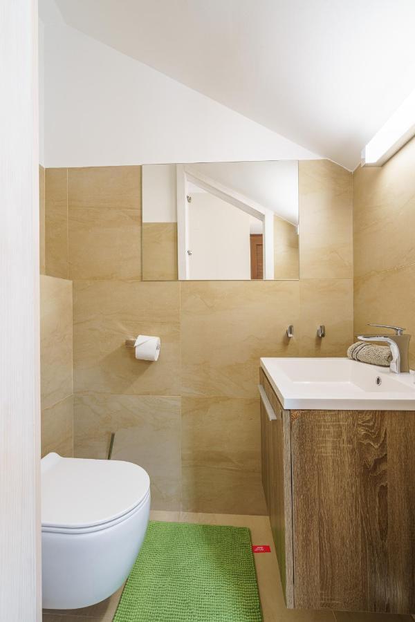 Villa Caprice Milohnici Esterno foto
