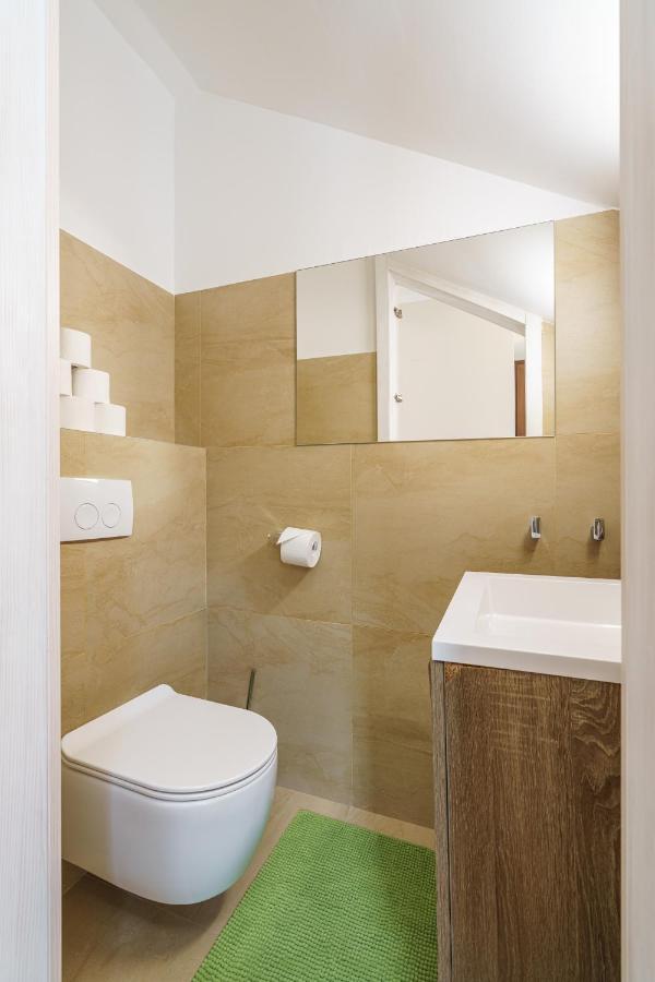 Villa Caprice Milohnici Esterno foto